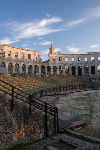 Het Romeinse amfitheater in Pula — Stockfoto