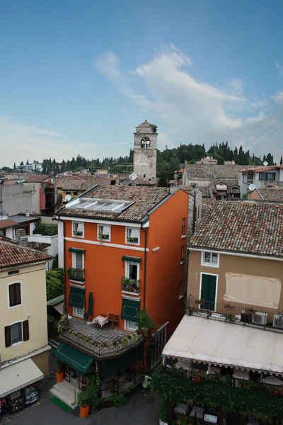 Вулиці міста Сірміоне, Італія — стокове фото