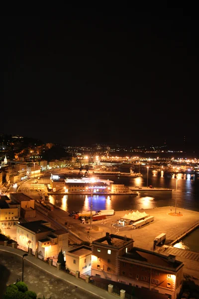 Νυχτερινή άποψη της Ανκόνα, Ιταλία — Φωτογραφία Αρχείου
