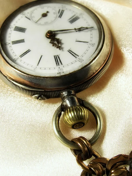 Zegarek kieszonkowy — Zdjęcie stockowe