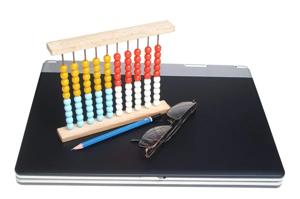 Laptop és abacus — Stock Fotó