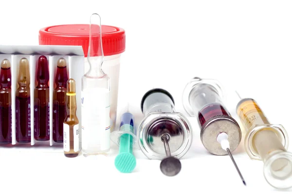 Syringes and ampoules — Stock Photo, Image