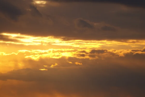 阳光灿烂的云 — 图库照片