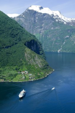 Geiranger fjord clipart