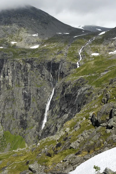 Op top van bergen, Noorwegen — Stockfoto