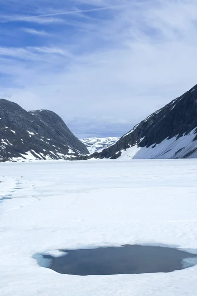 Lago de degelo — Fotografia de Stock