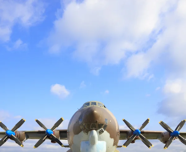 Passagier vliegtuig, weergave achter — Stockfoto