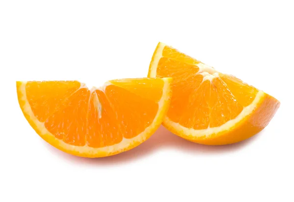 Pedazo de fruta fresca de naranja con sombra —  Fotos de Stock