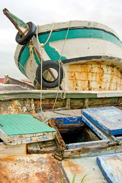 Oude boot — Stockfoto