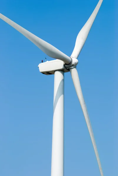 Moinho de vento para eletricidade — Fotografia de Stock