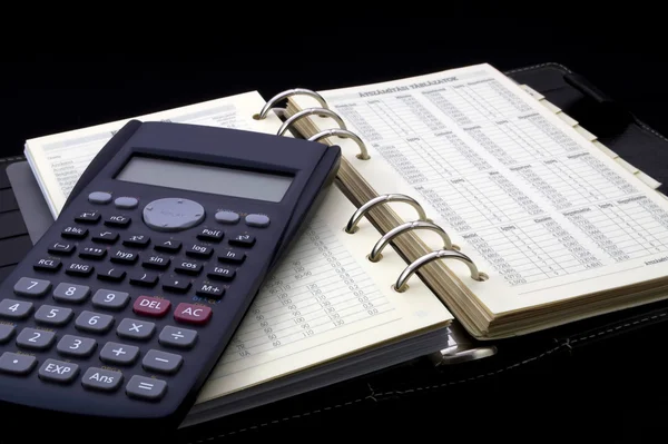 Persoonlijk dagboek en rekenmachine — Stockfoto