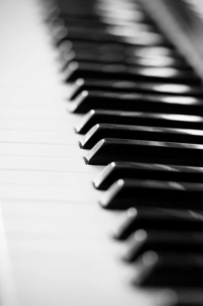 Pianino keyboard b/w — Stock Photo, Image