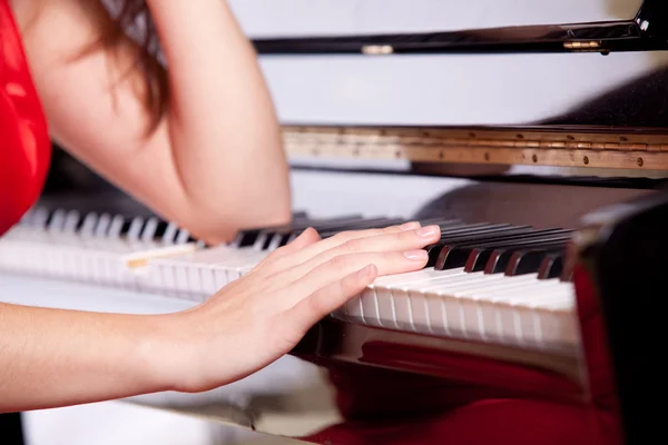 stock image Beautiful pianist