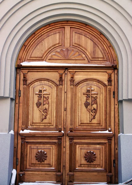 Fából készült ajtó a templom. — Stock Fotó