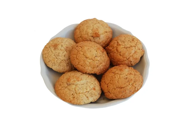 Τα cookies καρύδι σε ένα πιατάκι — Φωτογραφία Αρχείου