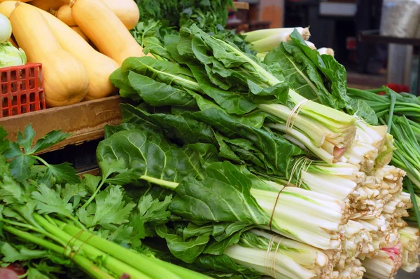 野菜市場のスタンドのクローズ アップ — ストック写真