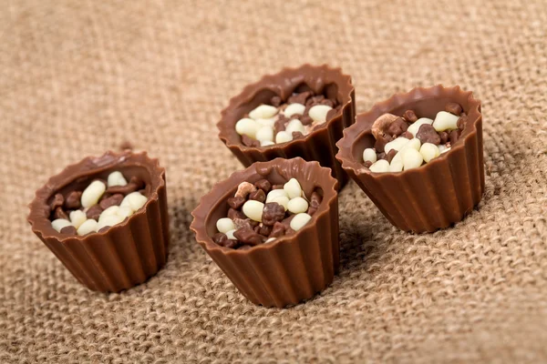 Chocolade snoepjes met kruimels — Stockfoto