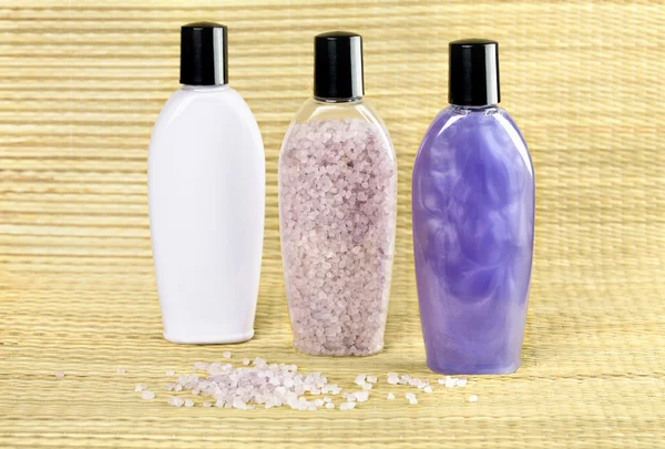 Kosmetika flaskor med gel — Stockfoto