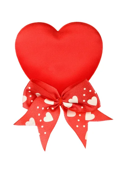 Corazón rojo de San Valentín con cinta roja —  Fotos de Stock