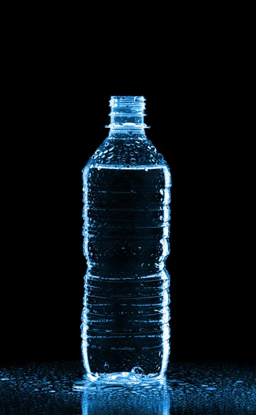 Botella de plástico de agua —  Fotos de Stock