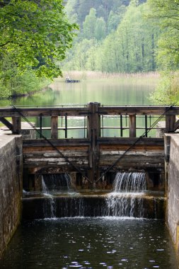 küçük Barajı Nehri üzerinde