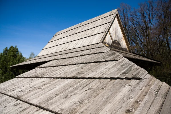 Παραδοσιακή ξύλινη στέγη — Φωτογραφία Αρχείου