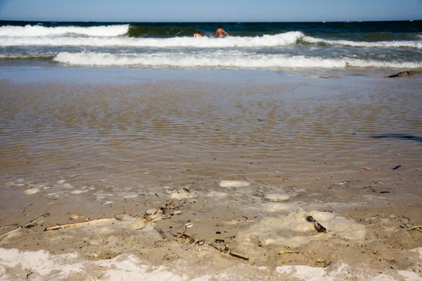 Bir plajda kirliliğini — Stok fotoğraf