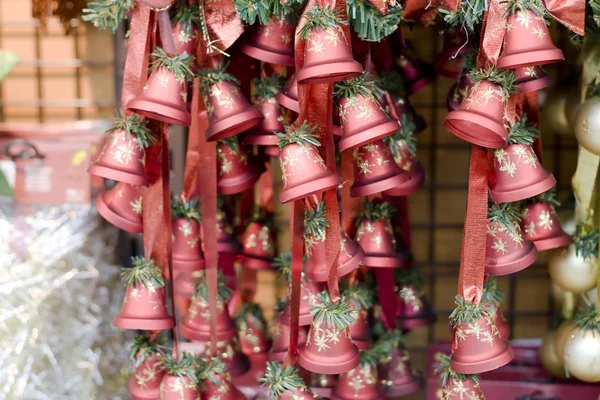 Kırmızı Noel çanları — Stok fotoğraf