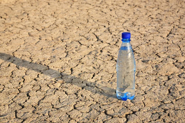 Bottle with water one — Stock Photo, Image