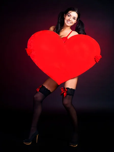 Chica con corazón — Foto de Stock