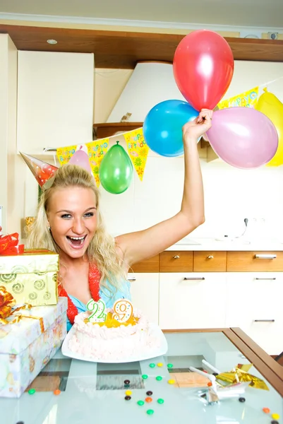 Chica celebrando cumpleaños —  Fotos de Stock