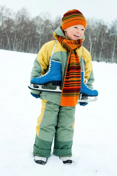 Boy going ice skating — Stock Photo, Image