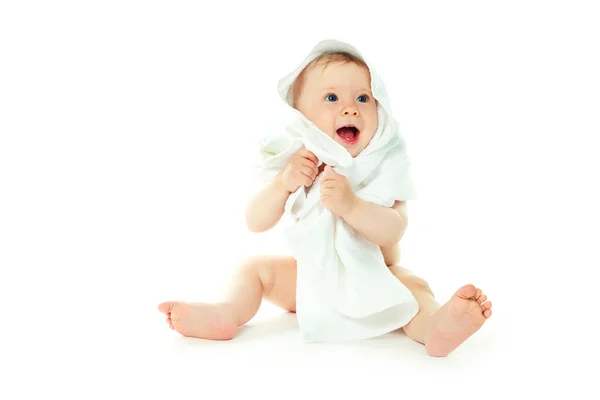 Baby wrapeed in handduken — Stockfoto
