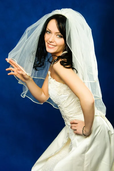 美丽的黑发新娘 — 图库照片