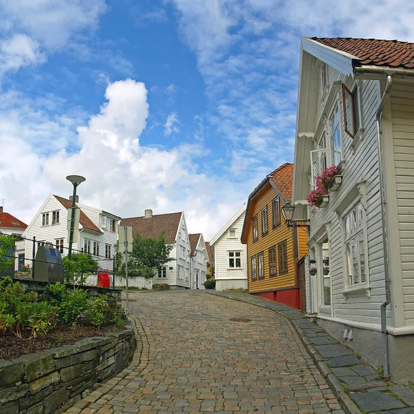 Oude huizen in stavanger, Noorwegen. — Stockfoto
