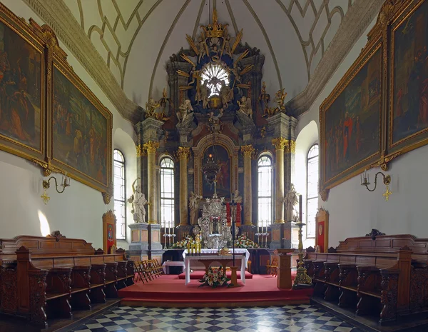 Wnętrze starej katedry w Zamościu, po — Zdjęcie stockowe