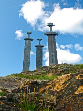 Sverd ben fjell (İngilizce: kılıç kaya)