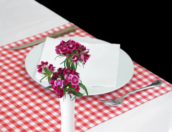 โต๊ะรับประทานอาหาร — ภาพถ่ายสต็อก