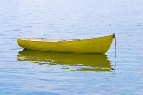 Barca gialla — Foto Stock