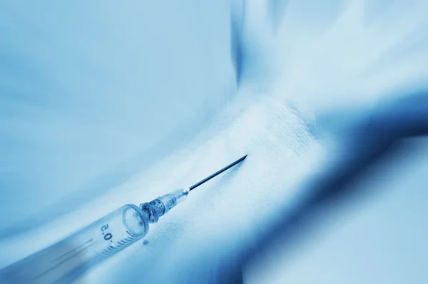 Injectie van een drug in een ader — Stok fotoğraf