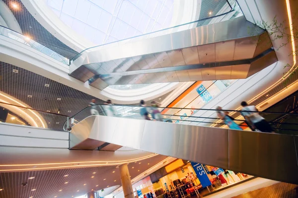 Modernes Einkaufszentrum — Stockfoto