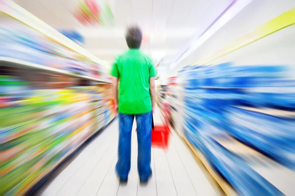 Cliente em supermercado — Fotografia de Stock