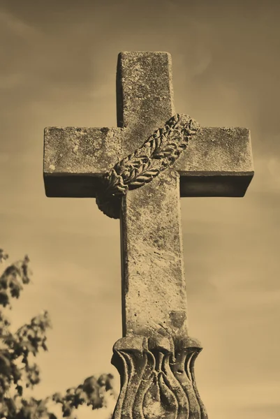 Старый крест — стоковое фото