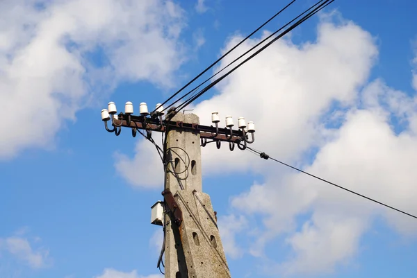 Linea elettrica ad alta tensione — Foto Stock