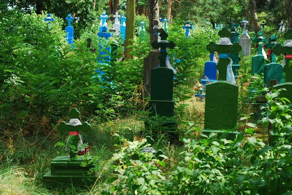 Antiguo cementerio en Ucrania — Foto de Stock