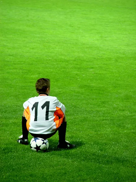 Молодіжний футбол Player — стокове фото