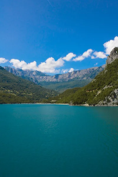 Lago Pivsko, Montenegro — Foto de Stock