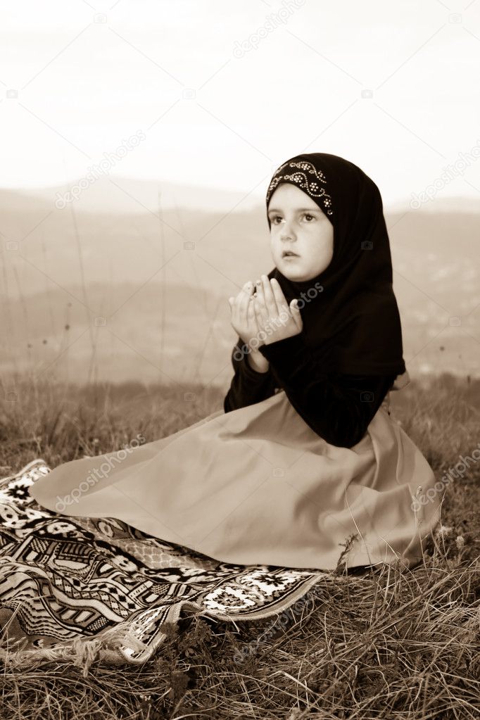 Young adorable Islamic girl Stock Photo by ©muhammed 1876664
