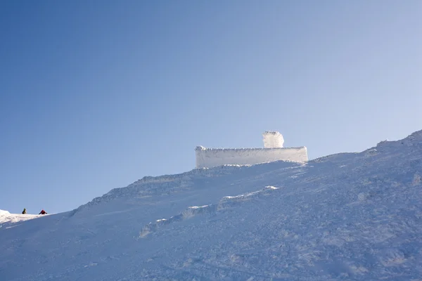 Зимний пейзаж на горе Белашница — стоковое фото
