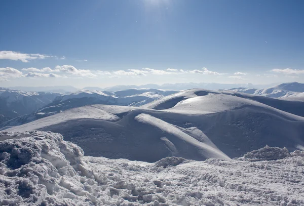 Paysage hivernal sur la montagne Bjelasnica — Photo